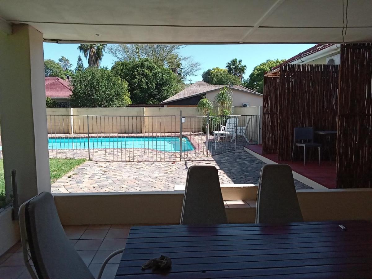 10 On Fairview B&B Paarl Luaran gambar