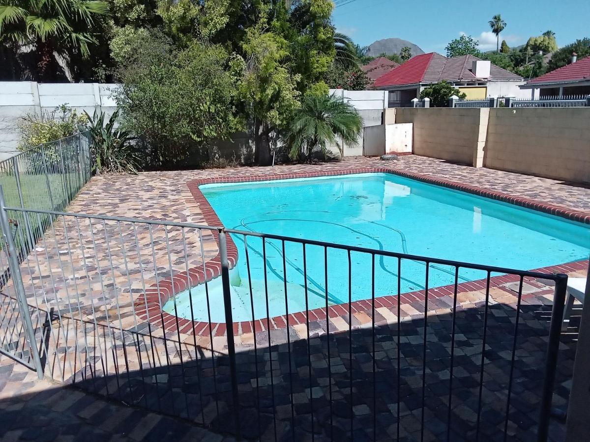 10 On Fairview B&B Paarl Luaran gambar